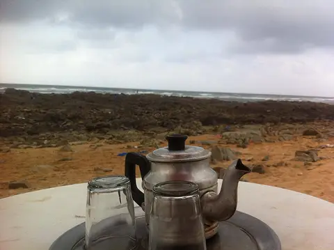 Théière marocaine en cuivre