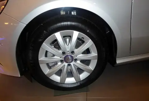 Pneu 225/45 R17 Goodyear