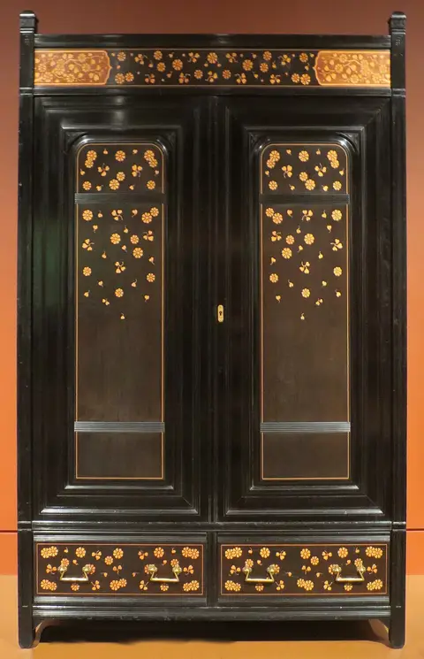 Armoire dressing ouvert